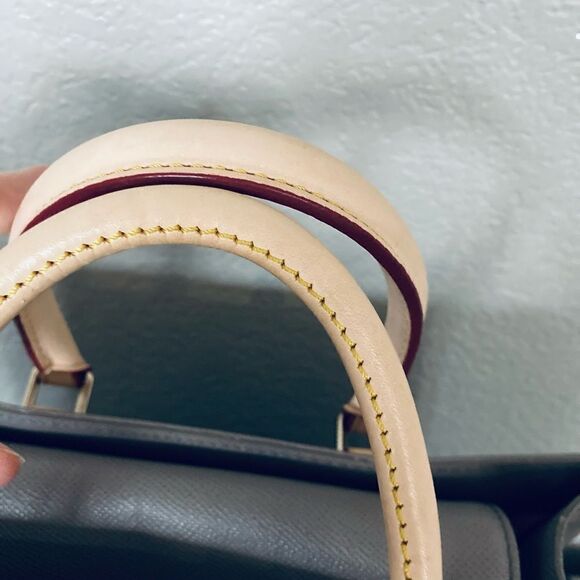 Dooney & Bourke Gray Leather Satchel Bag Purse - Picture 3 of 12